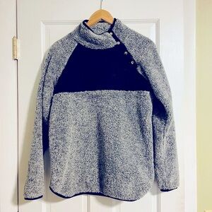 Pink Lily-Gray and Black Sherpa pull-over. Size small.